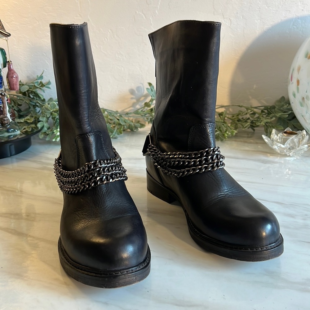 Vintage Foundry Co leather boots